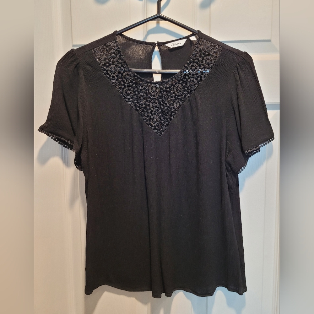 Reitmans Black Embellished Short Sleeve Blouse (Lg)